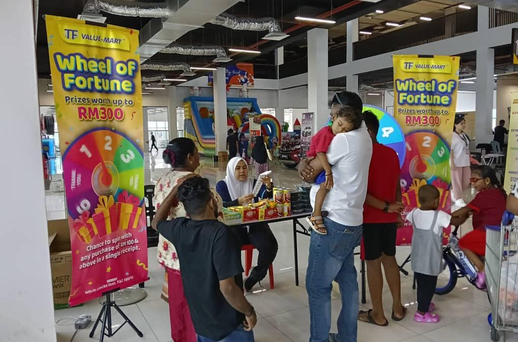 Makan-Makan Di Bidor Sentral